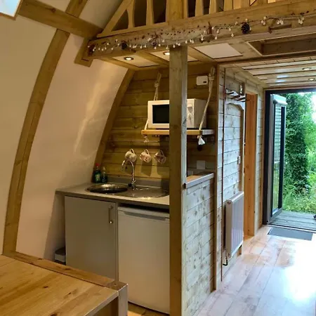 Heaves Woodlands And Pods Lodge