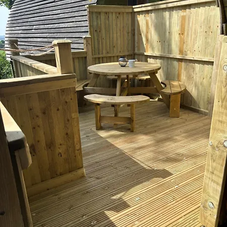 Heaves Woodlands And Pods Lodge